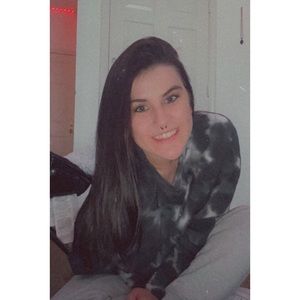 Meet your Posher, Alyssa